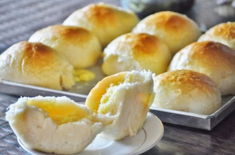 buns with butter